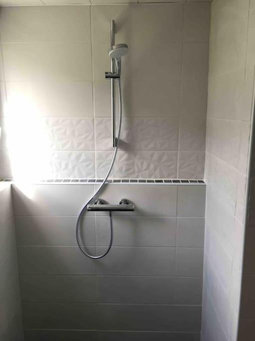 Logement Independant,Calme A 2 Pas Du Centre Ville Lannion Εξωτερικό φωτογραφία